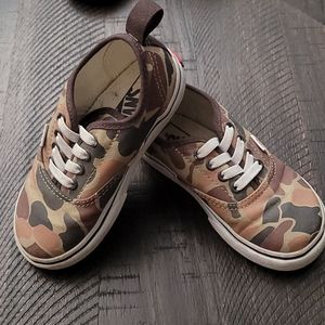 Toddler camo shoes!